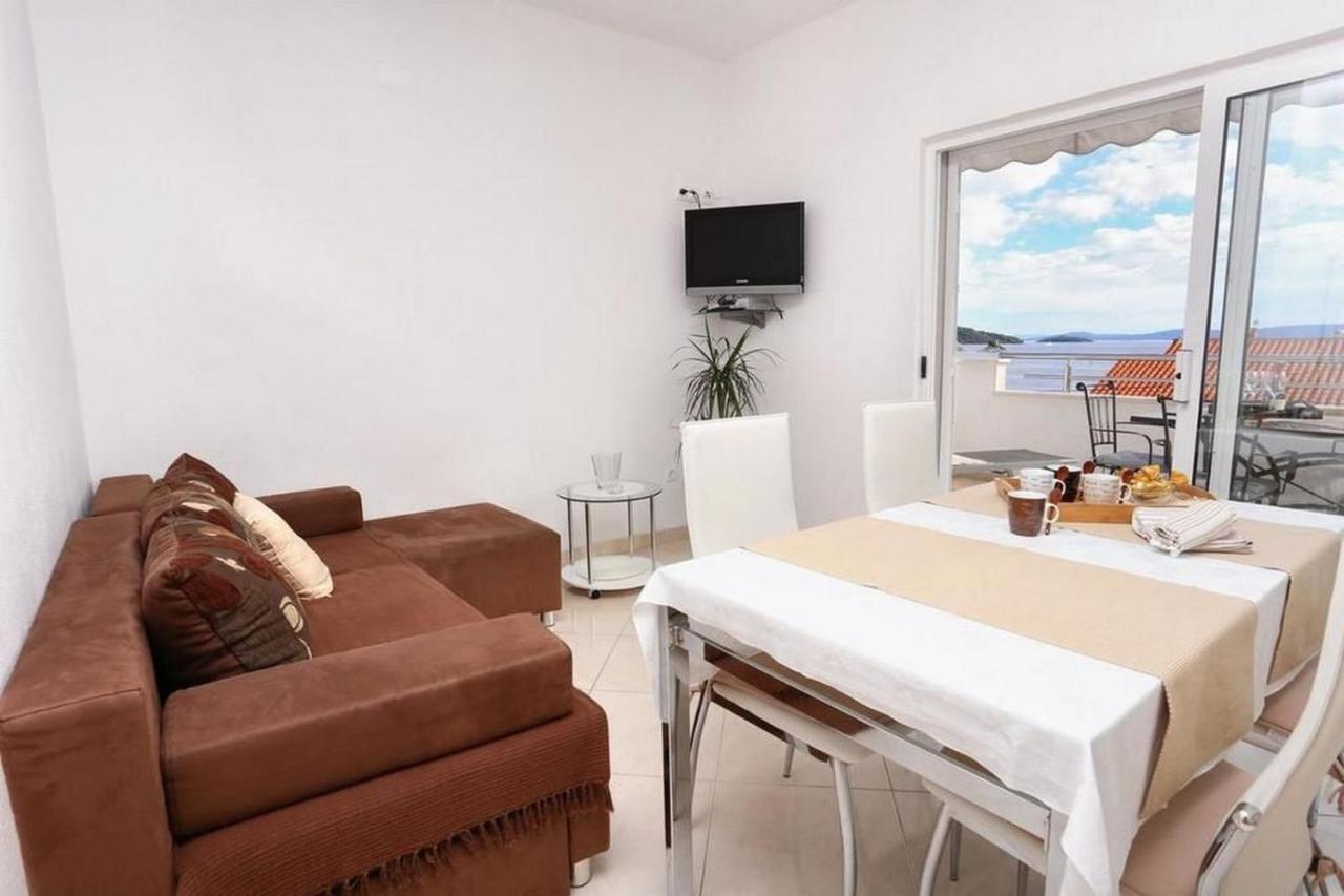 Apartments Frano Seget Vranjica Exterior photo