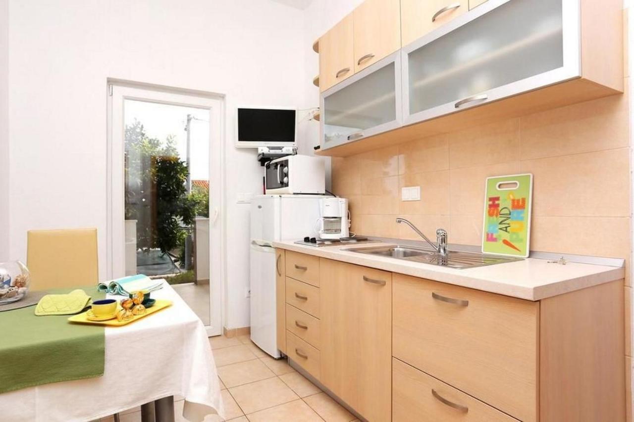 Apartments Frano Seget Vranjica Exterior photo