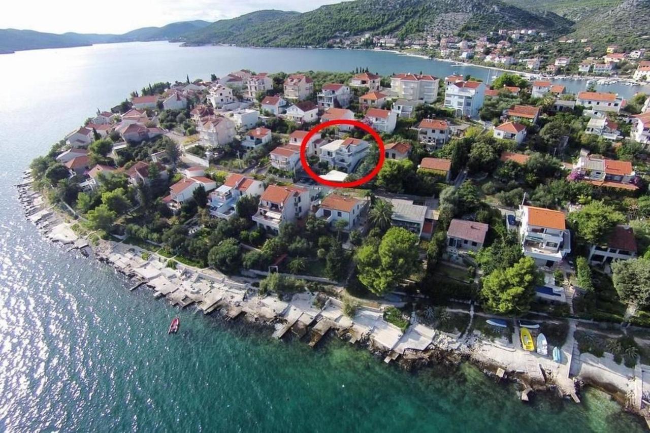 Apartments Frano Seget Vranjica Exterior photo