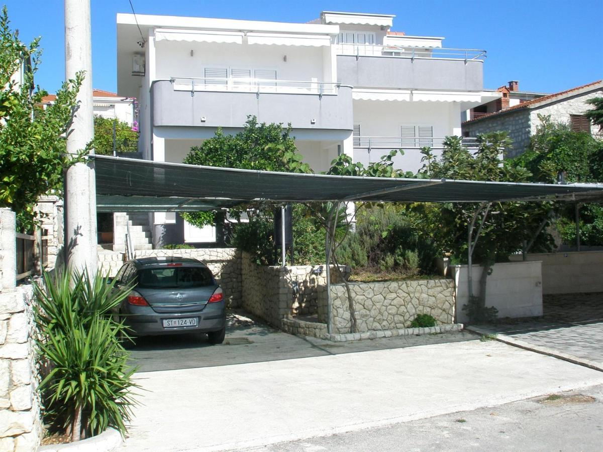 Apartments Frano Seget Vranjica Exterior photo